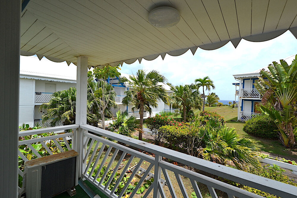 Studio en parfait état, meublé, vue mer