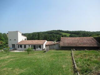  Maison  vendre 8 pices 200 m