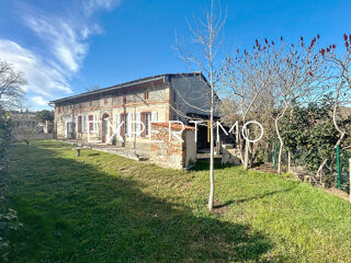  Maison  vendre 8 pices 240 m