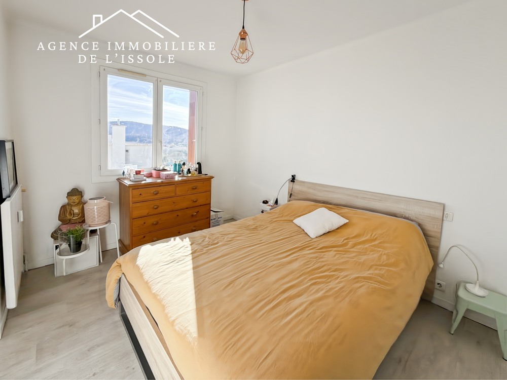 Vente Appartement Appartement loué, 71m2 avec balcon, résidence San Carlo Hyeres