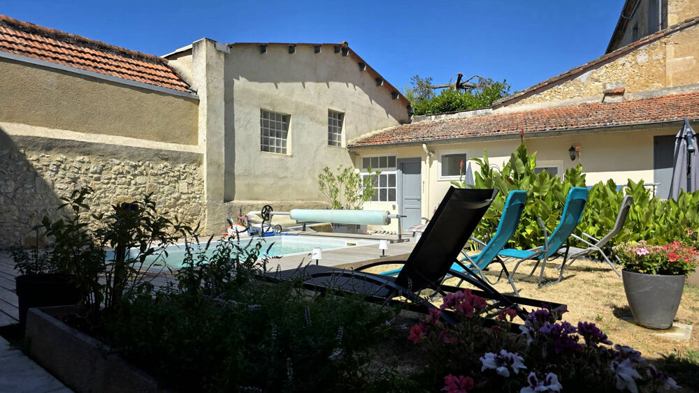 Vente Maison MAISON T11 - 347M2 EN CENTRE VILLE AVEC COUR DE 150M2, PISCINE ET GARAGE / CONDOM Condom