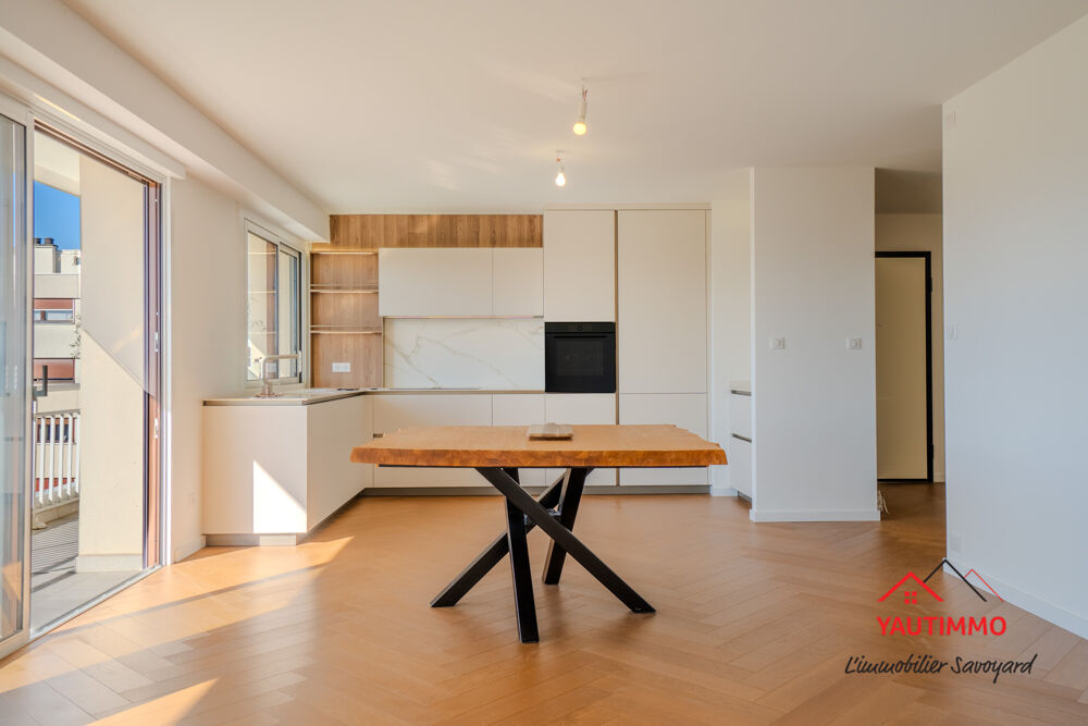 Appartement 134 m2 au dernier étage avec vue sur le Salève