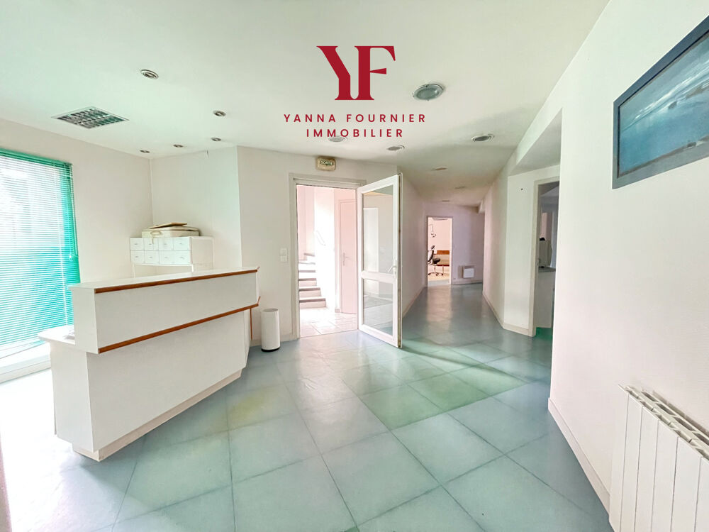 Vente Autre MURS COMMERCIAUX, 147 m2   CENTRE VILLE DE PLOUGASTEL-DAOULAS, ACCÈS PMR Plougastel daoulas