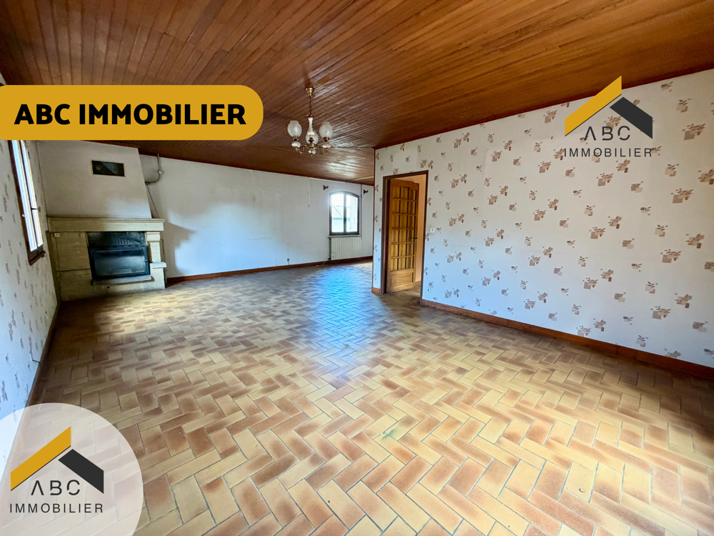 Maison de 290 m2 sur 1200 m2 de terrain dans un secteur recherché dOrange