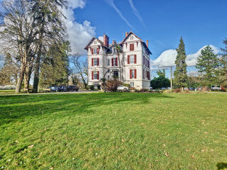  Propri�t�/ch�teau � vendre 15 + pi�ces 1200 m�