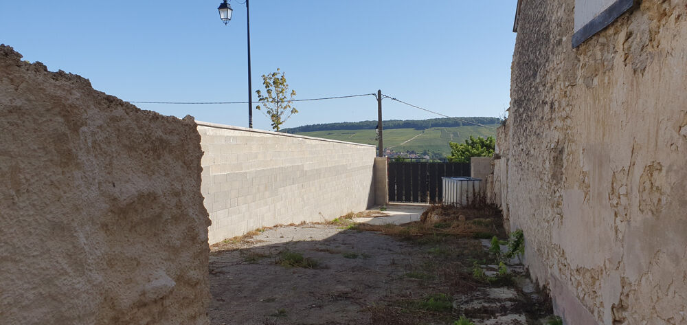 MAISON A RENOVER