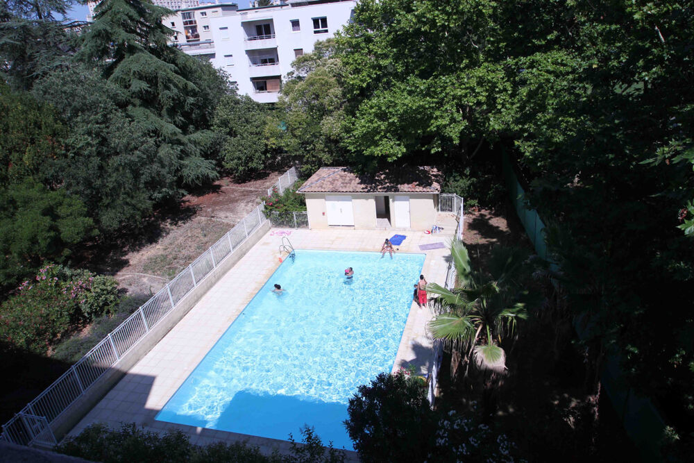 Montpellier (34) appartement T3 (65 m2) + 40 m2 de Terrasses