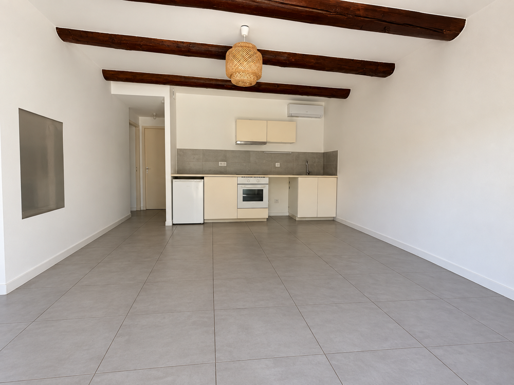 APPARTEMENT T 2 REZ DE CHAUSSÉE MONTEUX