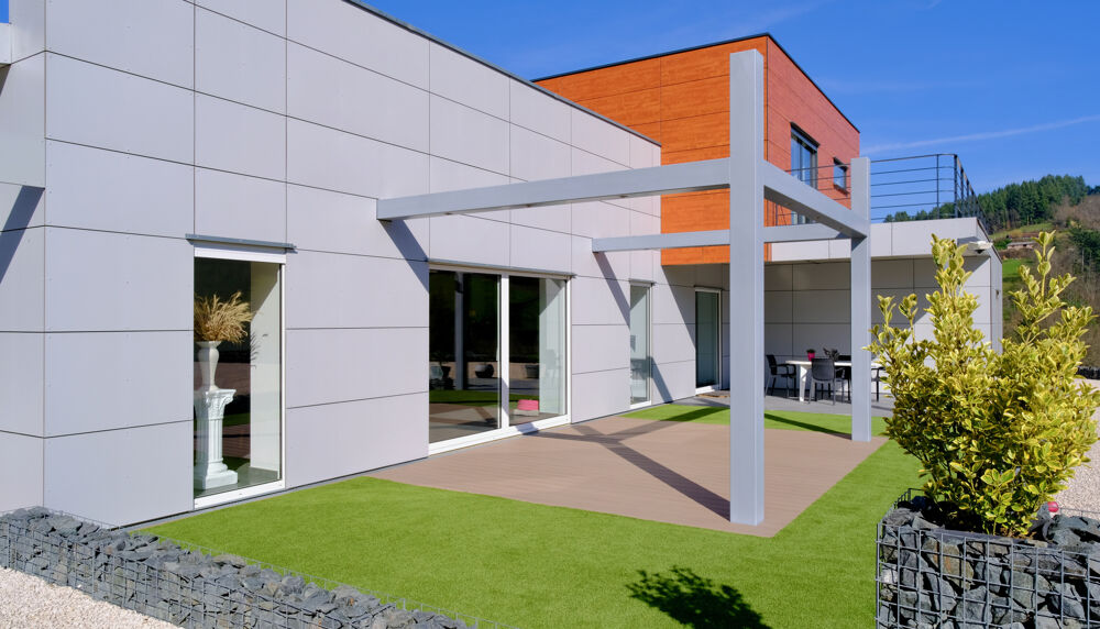 Vente Maison Villa contemporaine 175 m2   Garage de 120 m2 à fort potentiel Chambost allieres