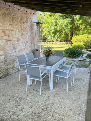  Maison  vendre 8 pices 220 m