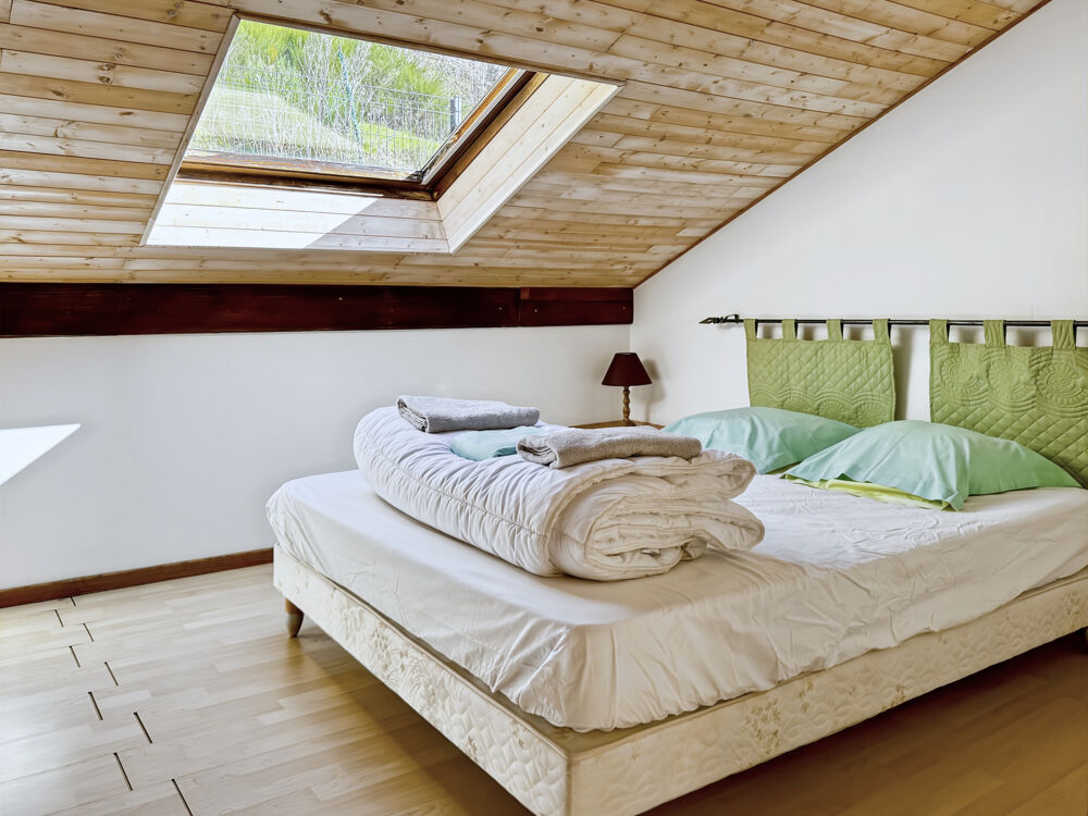 � vendre  Propri�t�/ch�teau Genestelle (07530)