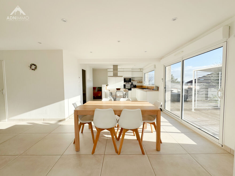 � vendre  Maison P�ron (01630)