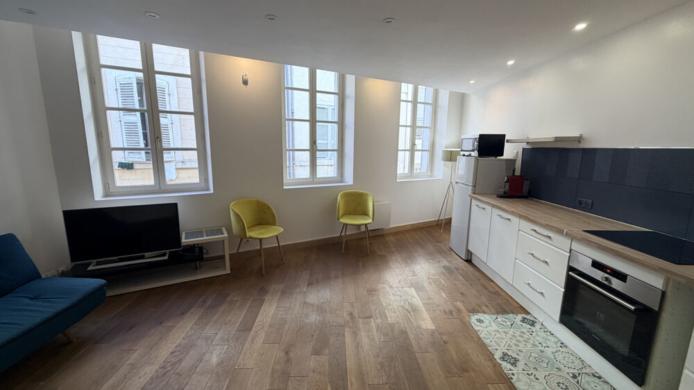 Vente Appartement Exclusivité Appartement 56 m2 carrez Type 3 coeur centre ville lumineux 13001 Marseille Marseille 1