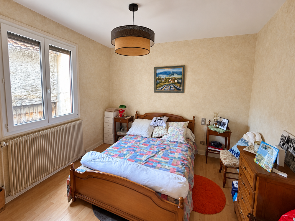 Vente Maison Maison de ville rénovée avec garages et grange   Lezoux Lezoux