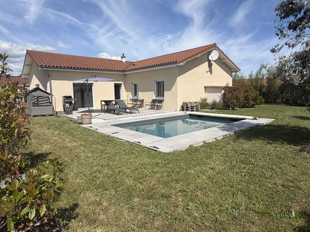 Vente Maison CHAMPDIEU MAISON DE 133M2AVEC PISCINE - TERRAIN CLOS ET ARBORÉ Champdieu