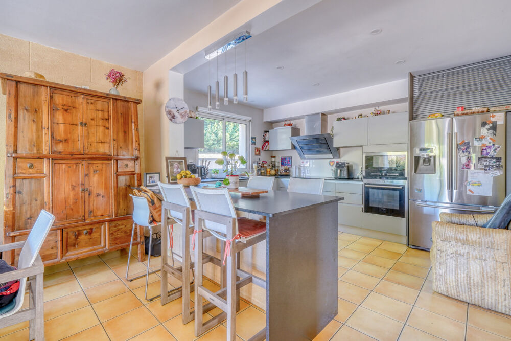 Maison 7 pièces de 190m2 sur parcelle de 5134m2