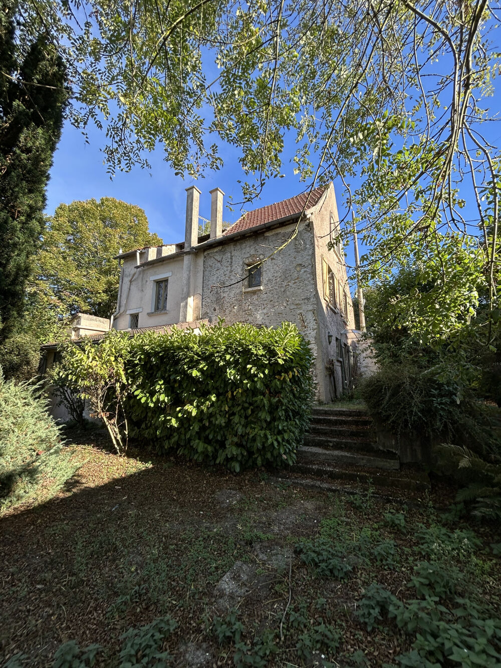 Vente Maison Maison en pierre, 150 m2, 4 chambres, bureau, terrain de 1125 m2, dépendance. Bethemont la foret