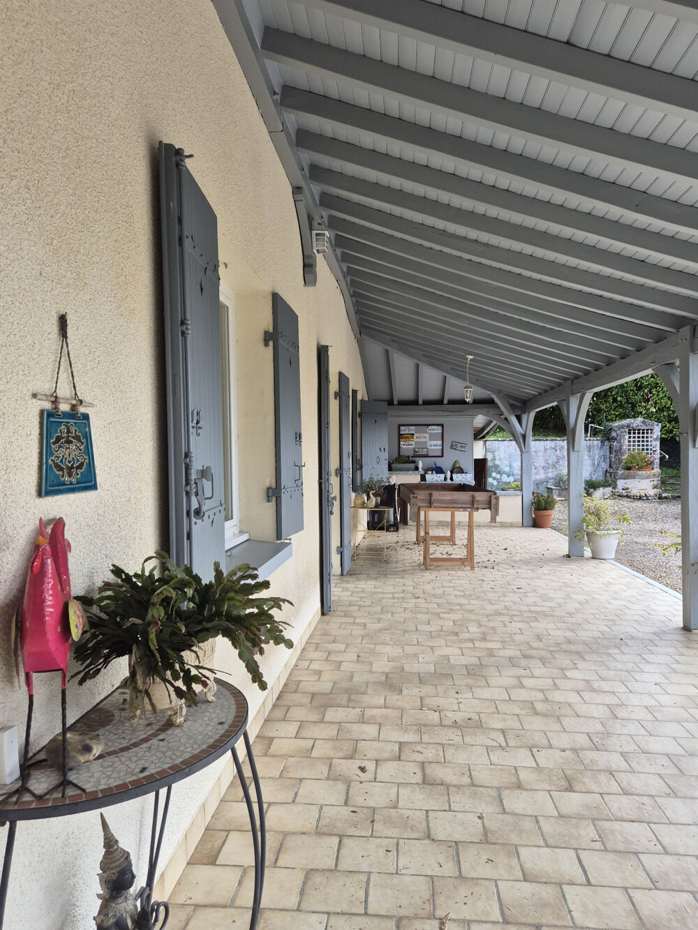 Dordogne, Périgueux, Montagrier, Maison de plain pied 205 m2, 4 chambres, terrain arboré clos, piscine sel