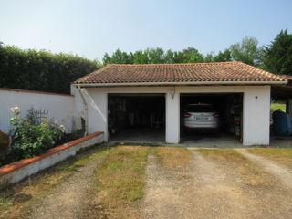  Maison  vendre 8 pices 200 m
