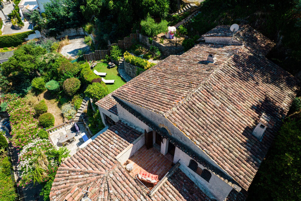 MAISON AVEC PLEINE VUE MER ET ILES DE LERINS