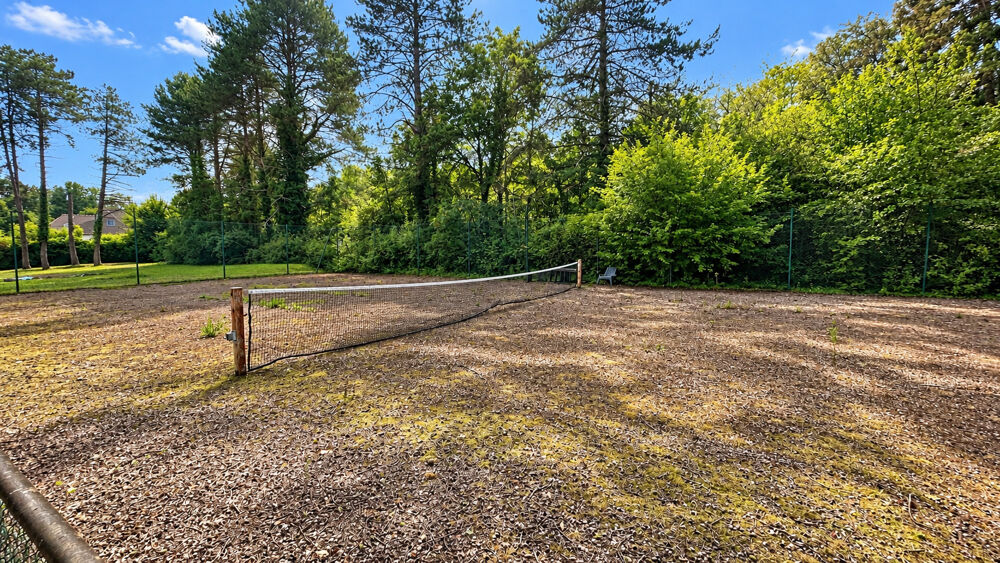 à vendre  Propriété/château Septeuil (78790)