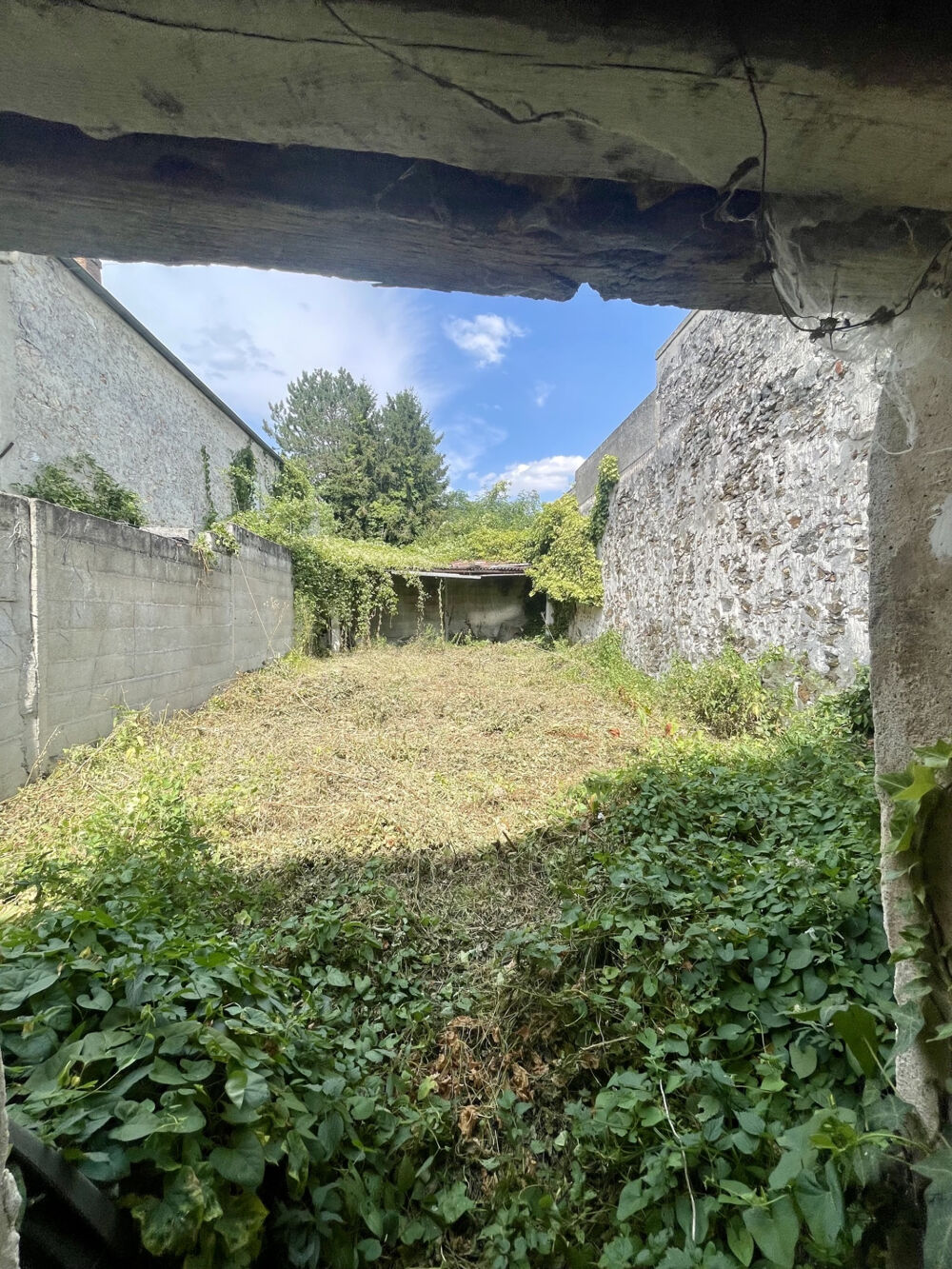 Vente Maison GRANGE A RENOVER SUR LES HAUTEUR DE CRECY LA CHAPELLE Crecy la chapelle