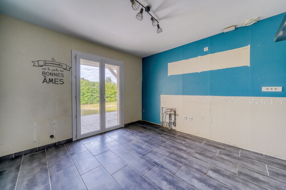 Vente Maison Maison 5 pièces de 130m2 habitables à réhabiliter le tout sur parcelle de 1253m2 Le taillan medoc