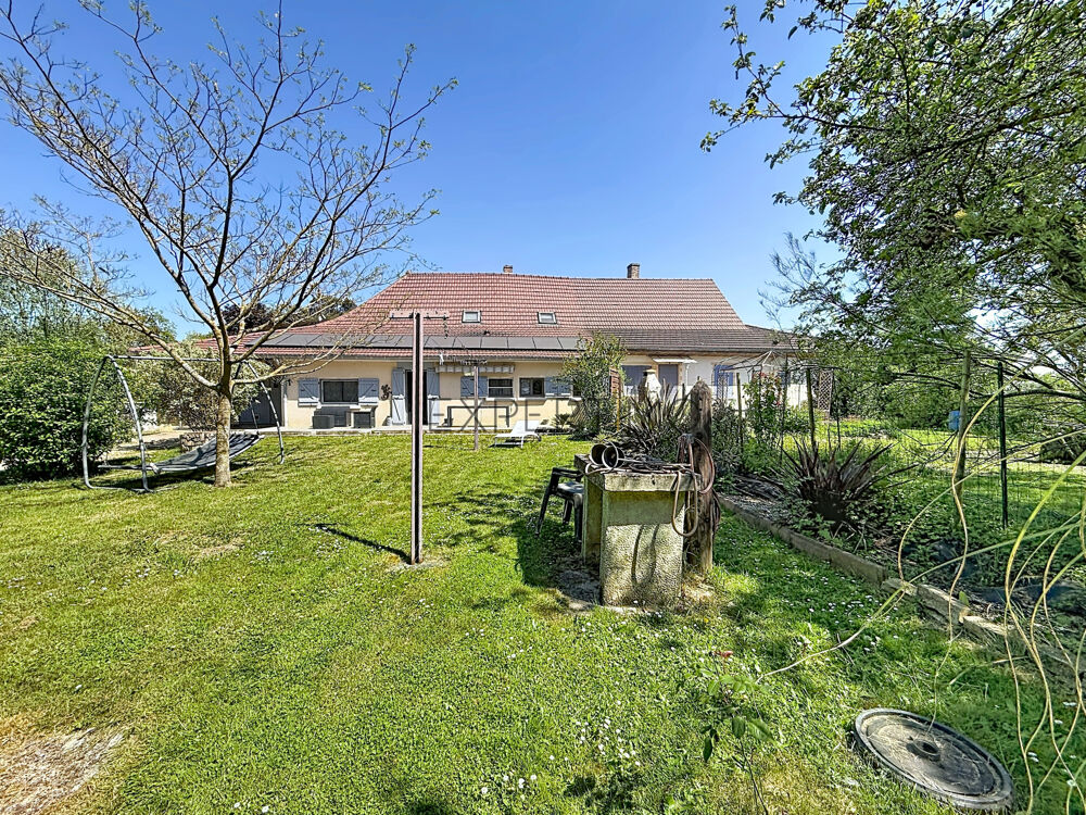 Vente Maison Maison avec piscine et terrain de 1,7 ha à Bantanges (71500)   Propriété équestre 4 chambres proche Louhans Bantanges