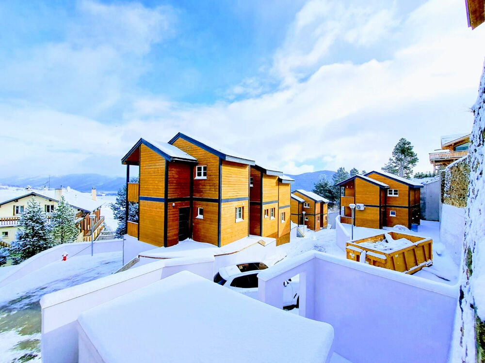 Vente Chalet Magnifique chalet 3 pièces de 52 m2   Environnement idyllique au cœur de la nature Les angles