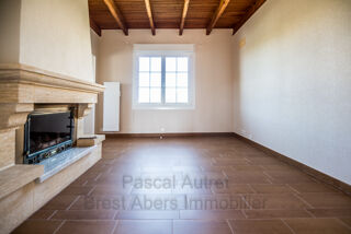 Vente Maison Pascal Autret Brest Abers Immobilier vous présente cette maison à Ploudalmézeau Portsall Ploudalmezeau