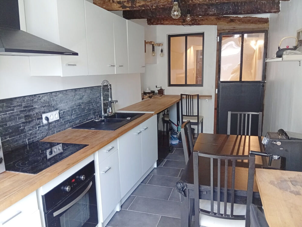 Vente Maison Maison de village T3 + T1 indépendant  avec remise Adissan