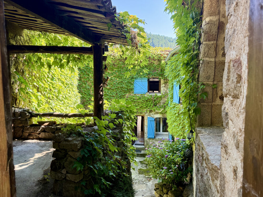 Vente Maison Authentique Maison de Hameau en Pierre   5 Chambres, Terrasse, Vue, Cour Intime et 2,86 ha de Terrain   Lentil Lentilleres