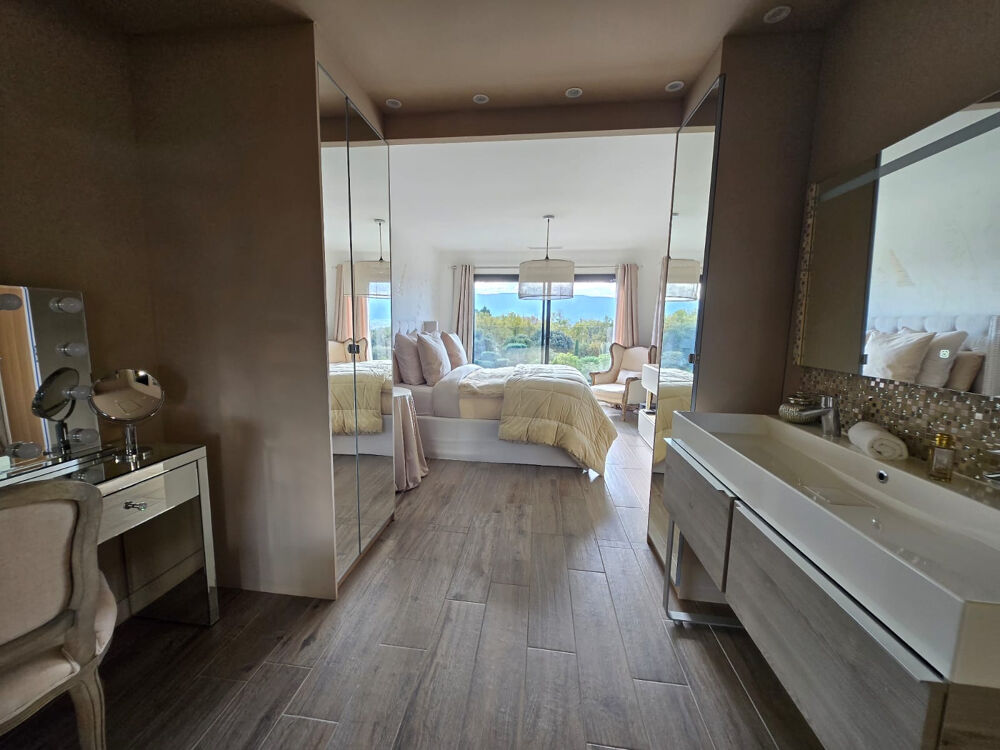 � vendre  Maison Gordes (84220)