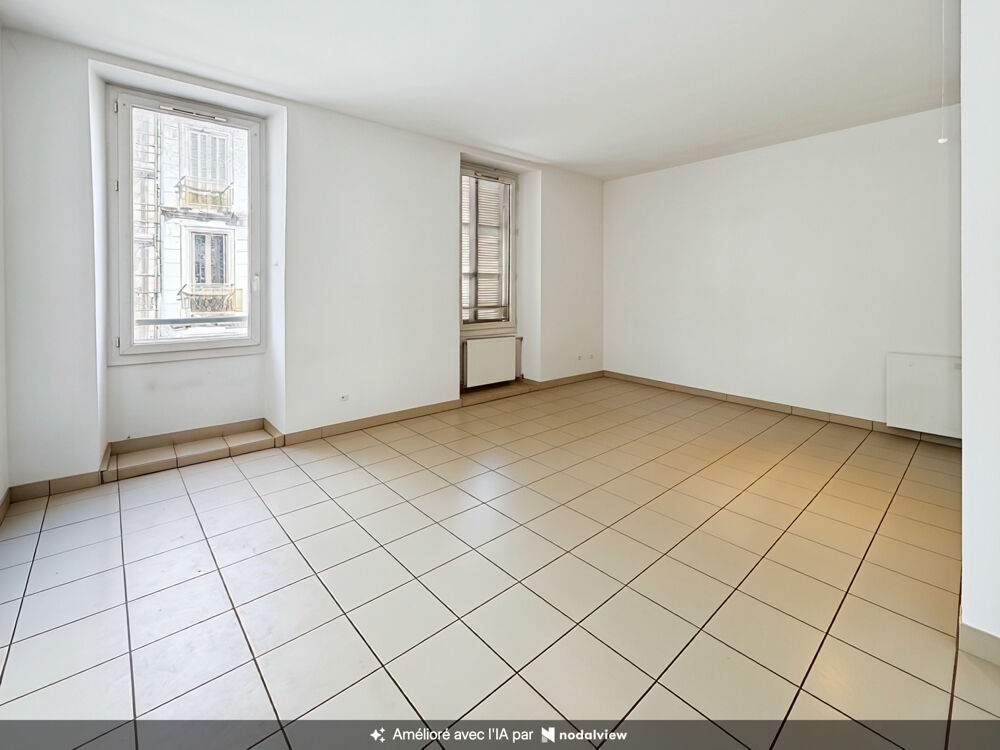 Vente Appartement T2 lumineux place du 4 septembre - 2ème étage Marseille 7