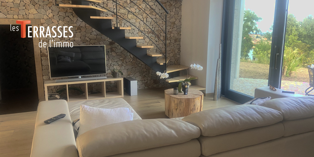 A vendre - Élégante maison de caractère rénovée à Montbrison