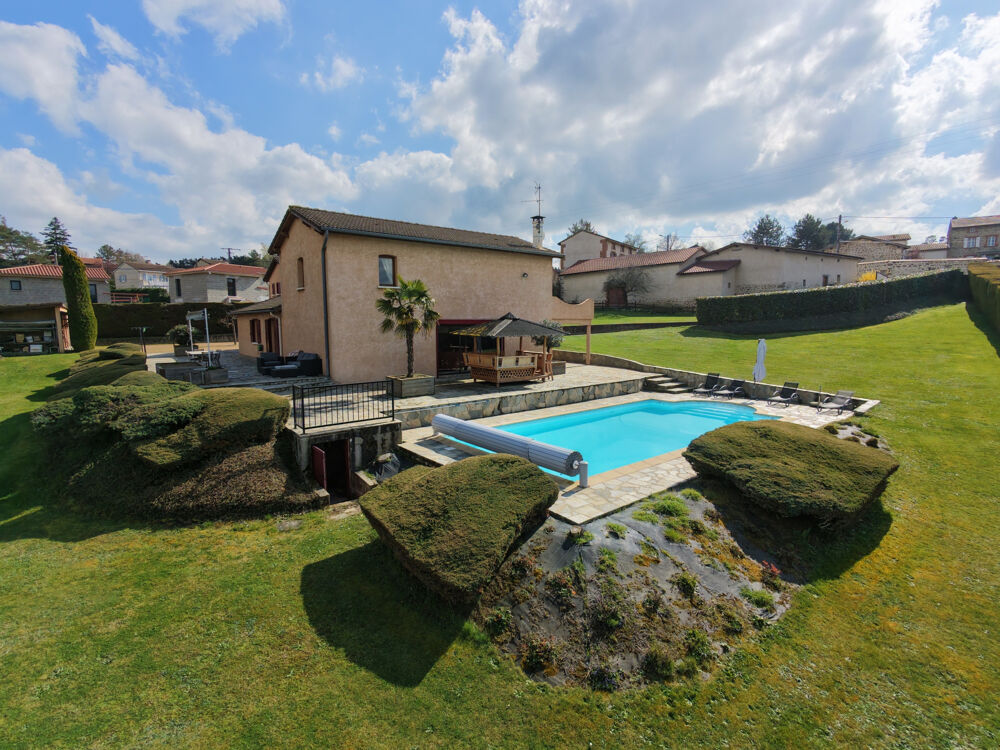 Vente Maison SAINT JUST SAINTT RAMBERT MAISON DE 190M2 SUR 3788M2 DE TERRAIN CONSTRUCTIBLE St just st rambert