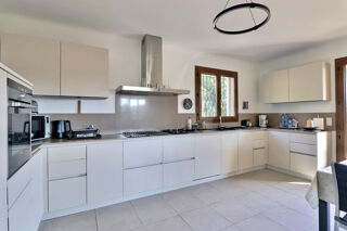  Maison � vendre 9 pi�ces 290 m�