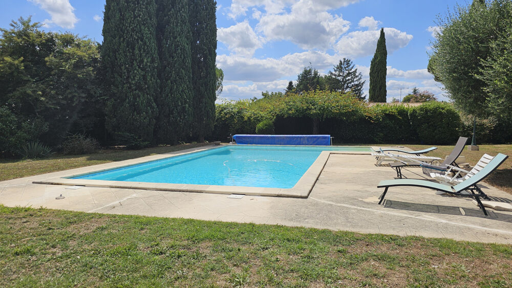 Propriété familiale avec parc clos et piscine 220 m2 5 chambres