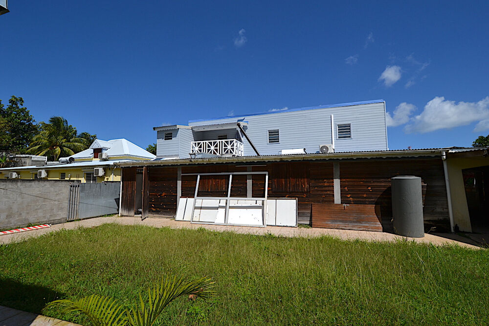 Haut de villa T3 meublé CC