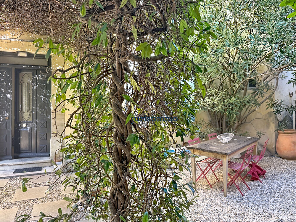 SABLET . COUP DE COEUR! ÉLÉGANTE MAISON BOURGEOISE