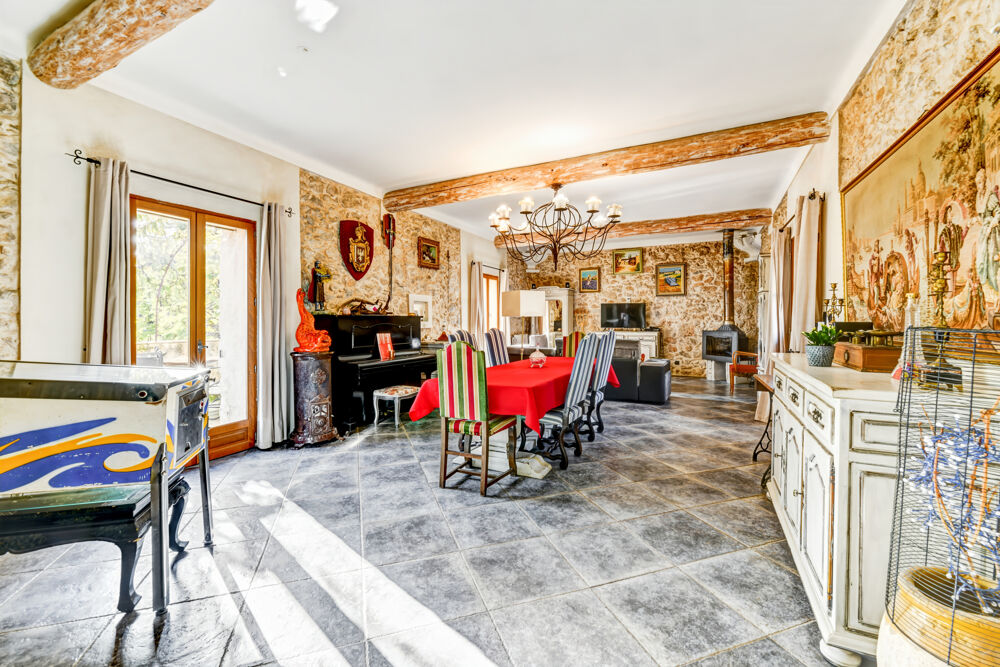  vendre  Proprit/chteau Le Broc (06510)