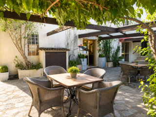  Propriété/château à vendre 15 + pièces 351 m²