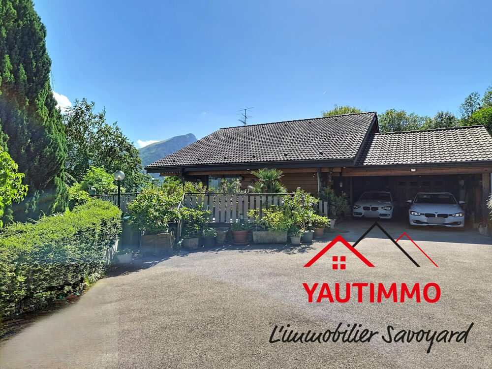 Chalet madrier sur le coteau de lÉponnet avec vue panoramique sur les Alpes