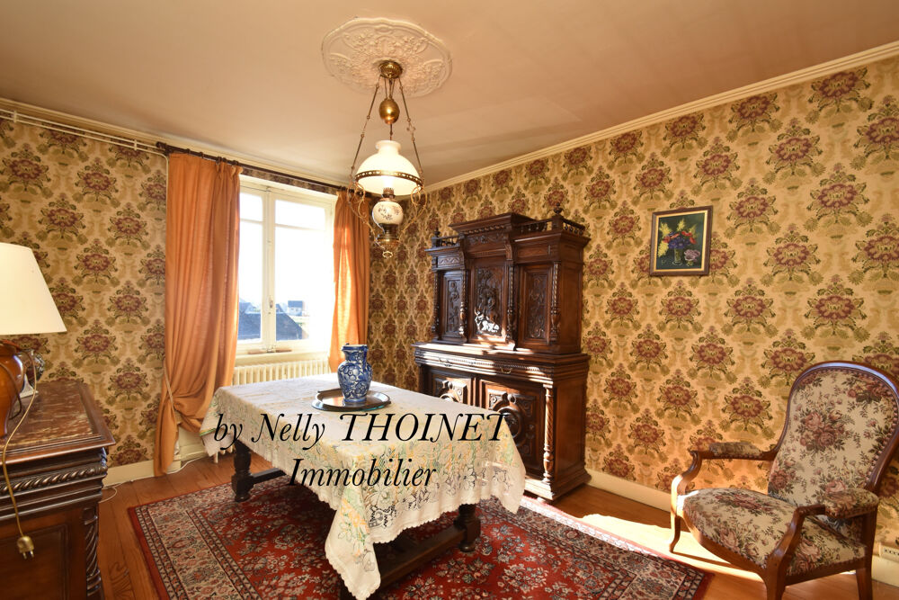 Dépt. EGLISENEUVE D'ENTRAIGUES, MAISON , 6 pièces, 93 m2, terrasse, terrain et grand garage.