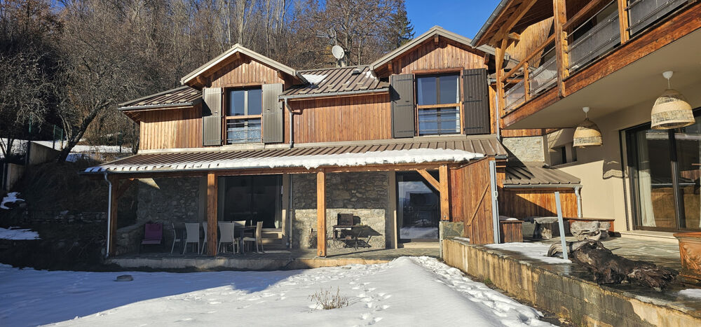 à vendre  Propriété/château Saint-Apollinaire (05160)