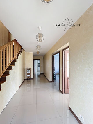  Maison � vendre 6 pi�ces 220 m�