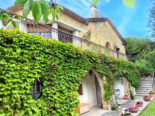  Maison  vendre 9 pices 220 m