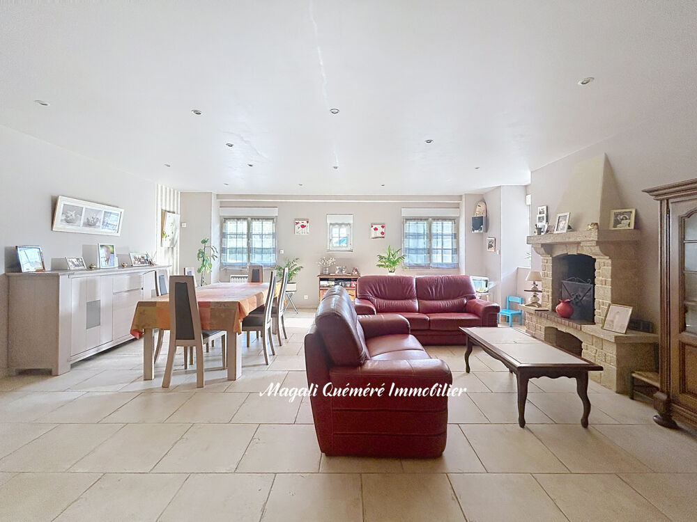 Maison de bourg 5p de 135 m2 avec 100 m2 de dépendances- (5 min Montauban de Bretagne 35360)