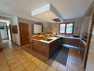  Maison  vendre 8 pices 192 m