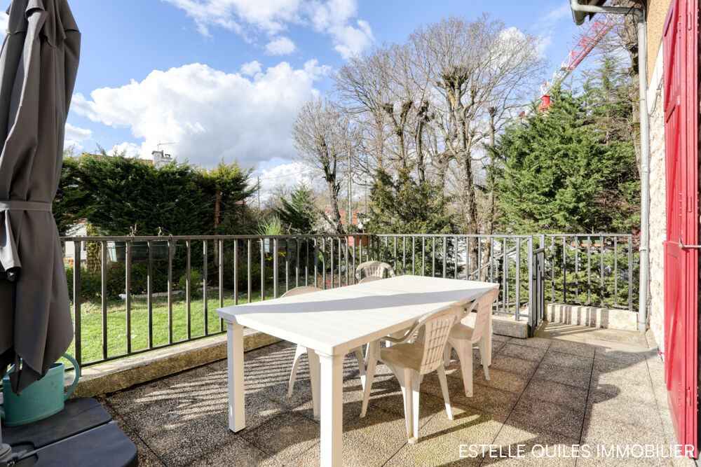 Vente Maison LE CHESNAY Parc Aubert Maison 6 chambres, terrain 911m2. Le chesnay rocquencourt